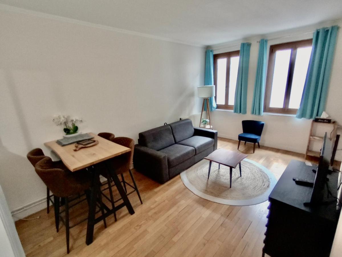 2 Pieces Totalement Renove Au Coeur De Bourges Appartement Buitenkant foto