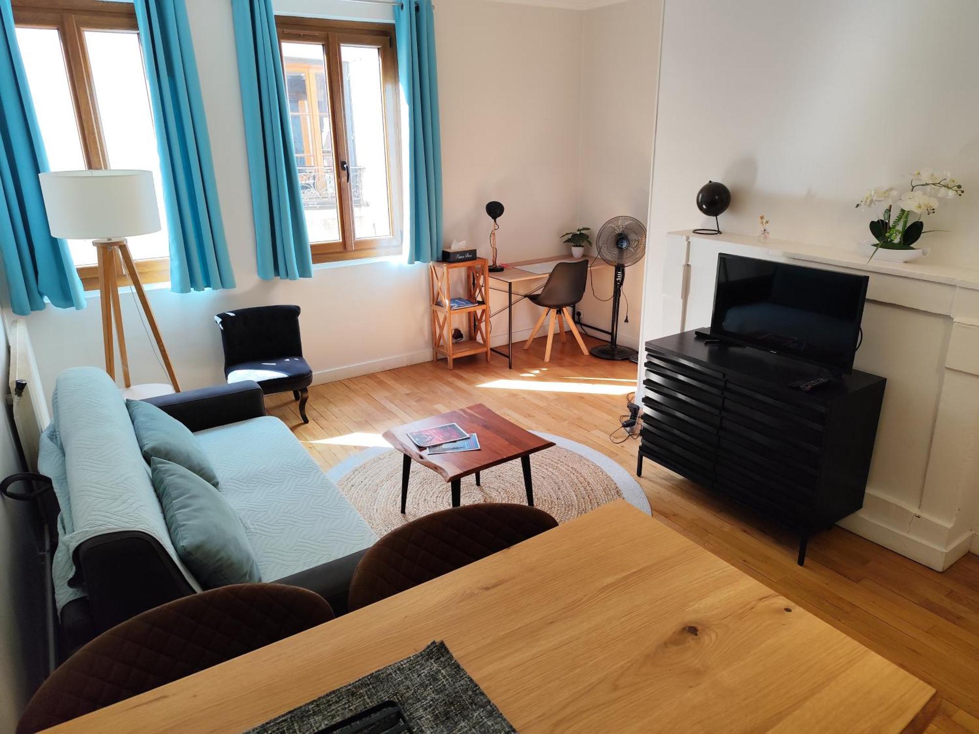 2 Pieces Totalement Renove Au Coeur De Bourges Appartement Buitenkant foto